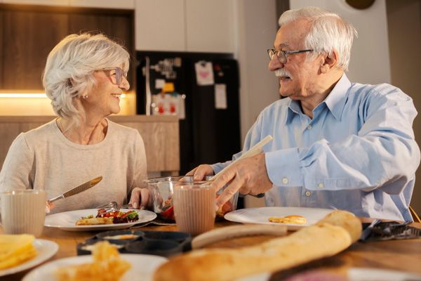 Jak przygotować posiłki dla seniorów